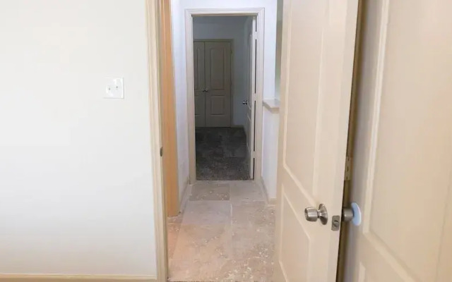 5Bdrm 2.5Bath 9Beds - The Nest Big House
