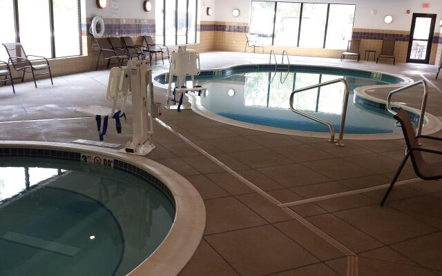 Holiday Inn Express Hotel & Suites Cambridge by IHG