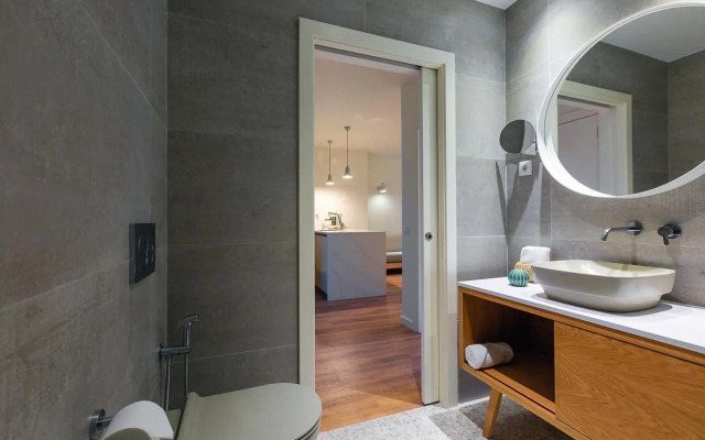 Three House Hotel