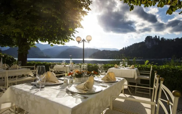Hotel Savica Garni