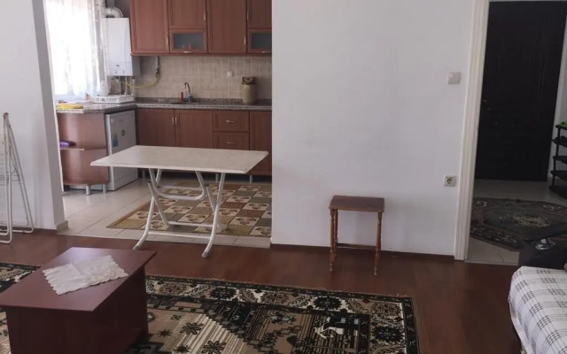 Ugurevler Apart