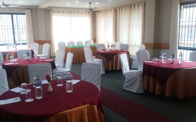 Hotel Awana
