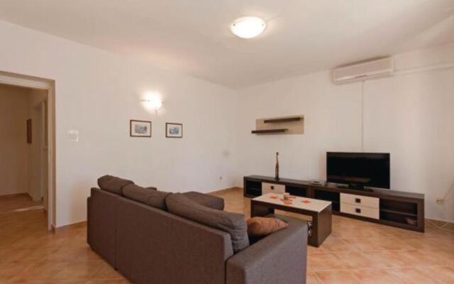Apartment Vesna 812