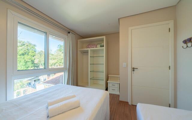 Casa ampla no segundo andar Canela RS RHO063