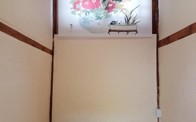 Gongsimga Hanok Guesthouse