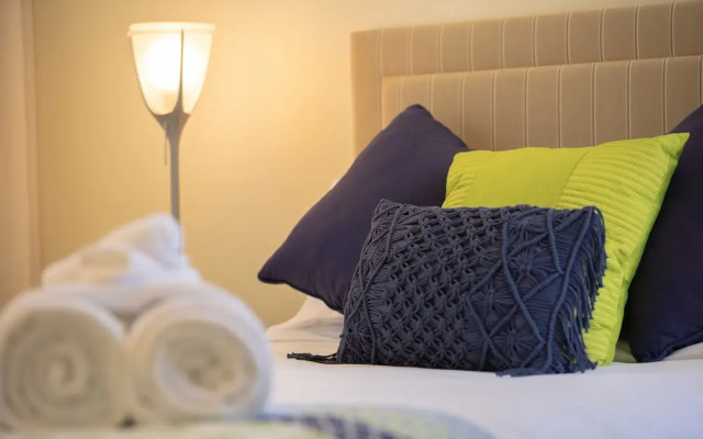 Unit 80 3 B/R Lux Ocean View