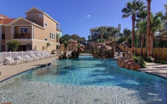 The Chic 3 Bedroom Townhouse