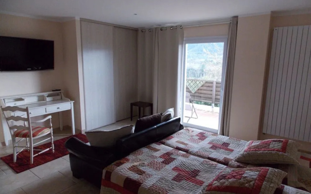 Au Relais Provencal