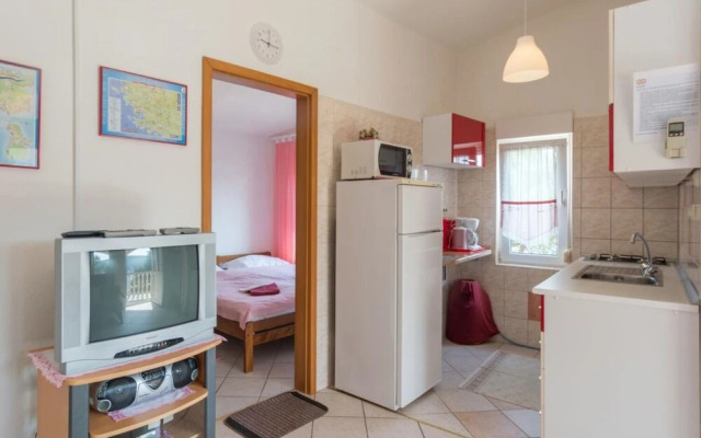 Marija - 40 m From Beach - A2-crveni