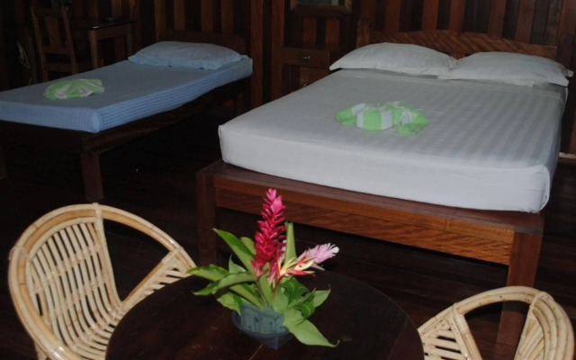Rekona Lodge