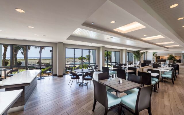 Island House Hotel Orange Beach - a DoubleTree by Hilton