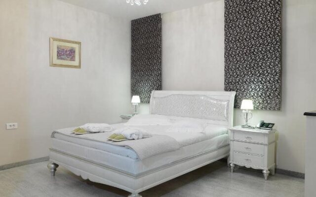 Hondos Classic Hotel & Spa