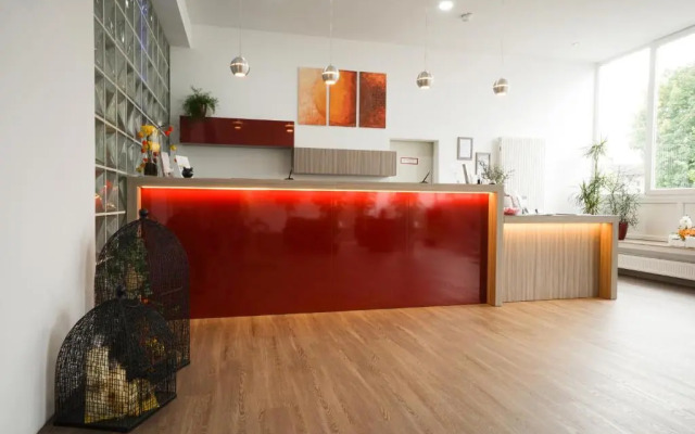 Ruhr Inn Hotel & Hostel