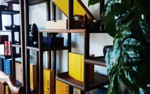 Wuyishan Hike Tea House Inn