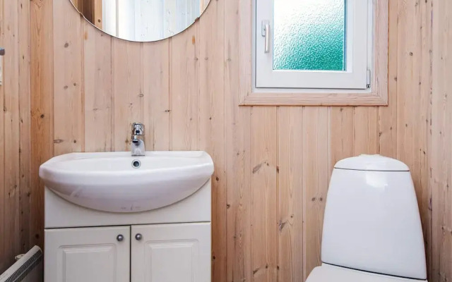 Secluded Holiday Home in Henne near Beach