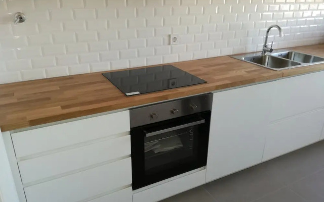 Elegant Apartment - 3 bedrooms & Garage