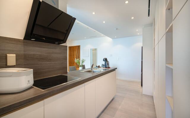 Saigon Finest - IDG Suite Collection - 10J