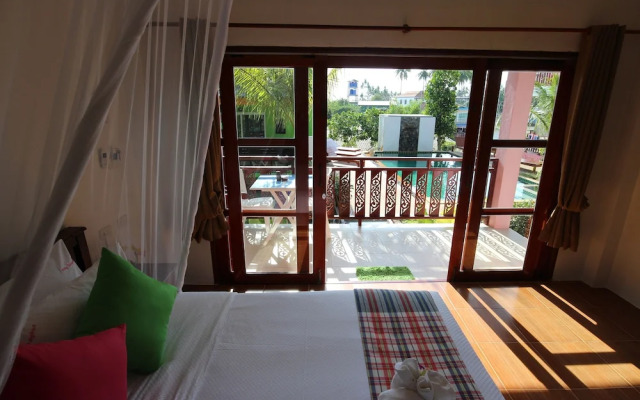 Pinky Bungalows Resort