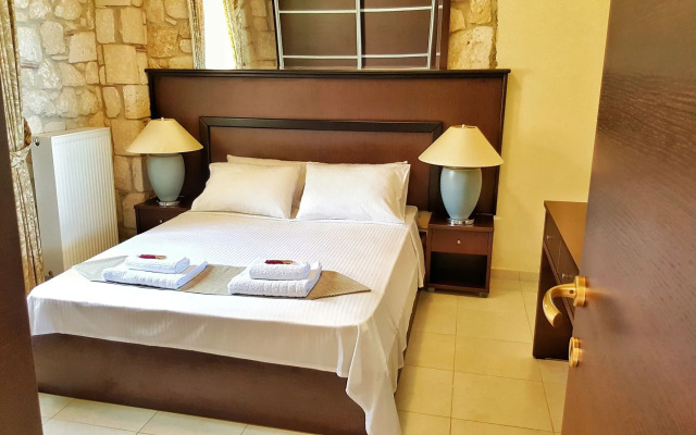 Bungalow White Apartments and Suites