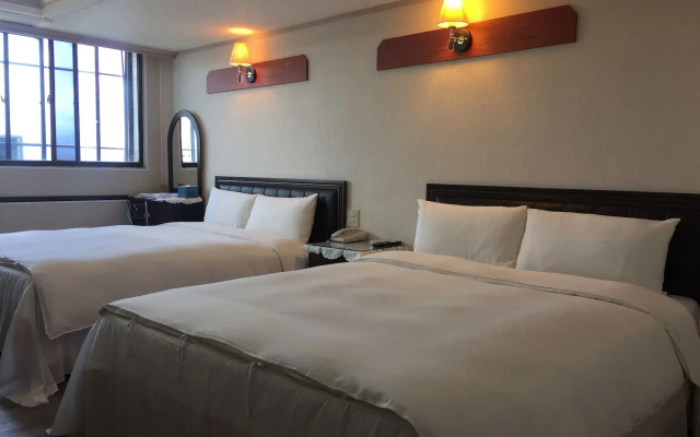 King Lo Tung Hotel