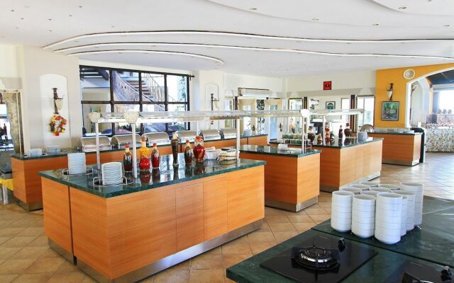 Ladonia Onderhan Hotel - All Inclusive