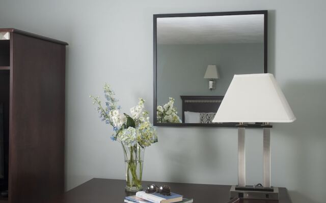 Chatham Seafarer Inn