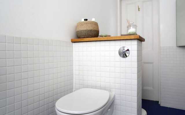 2 Bedroom Flat In New Town
