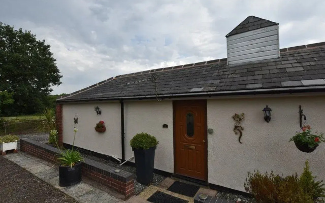 Little Rushbrook Cottages