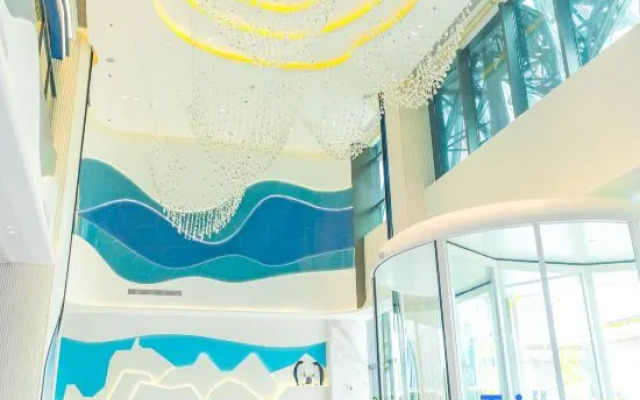 Shanghai Jinqiao Haichang Penguin Resort Hotel