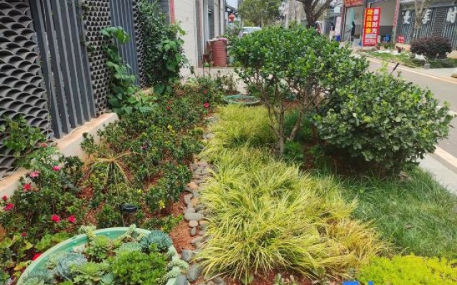 Yunman Courtyard