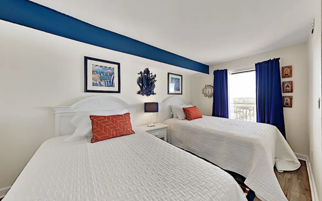1559gran 3 Bedroom Condo