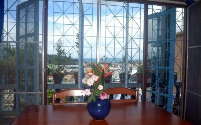 Oyo 851 On Hill Residence Patong