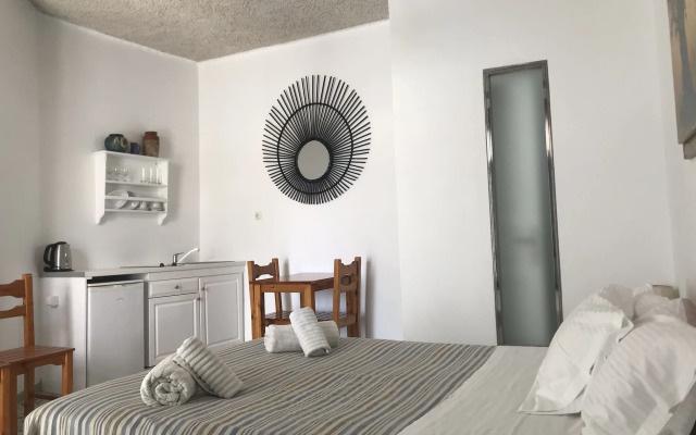 Vallas Apartments & Villas