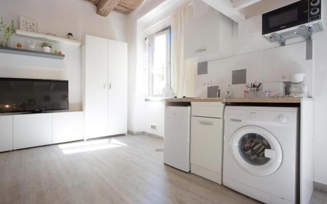 GregBnb-com - Filet suspendu ! - PARKING INCLUS - CLIMATISÉ - WIFI -15min Gare