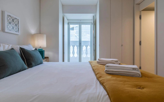 Stunning Apartment in Heart of Lisbon by LovelyStay