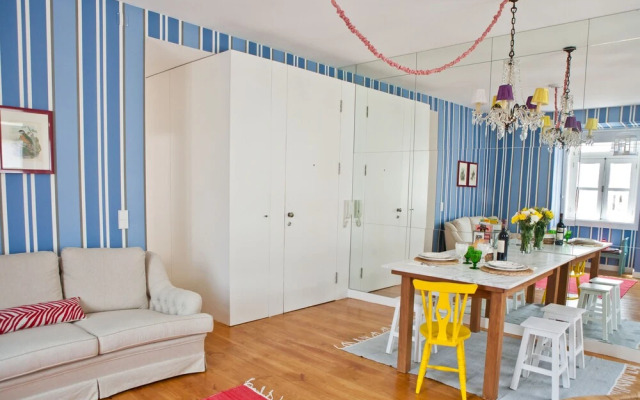 JOIVY Chic 2BR Apt in Bairro Alto, 2mins to São Pedro de Alcântara viewpoint