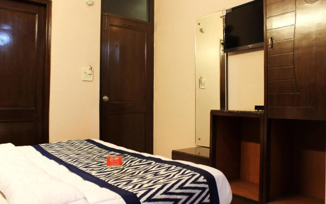 OYO Rooms Paharganj Near Bikaner Sweets