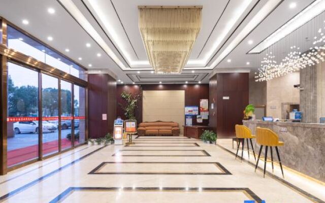 Ximan Platinum Hotel (Yichun Municipal Government Railway Station)