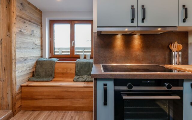 Attractive Holiday Home in Rauris, Near the ski Piste