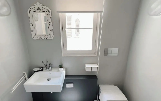 Ursula Charm Apartments