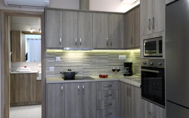 Goudis Suites