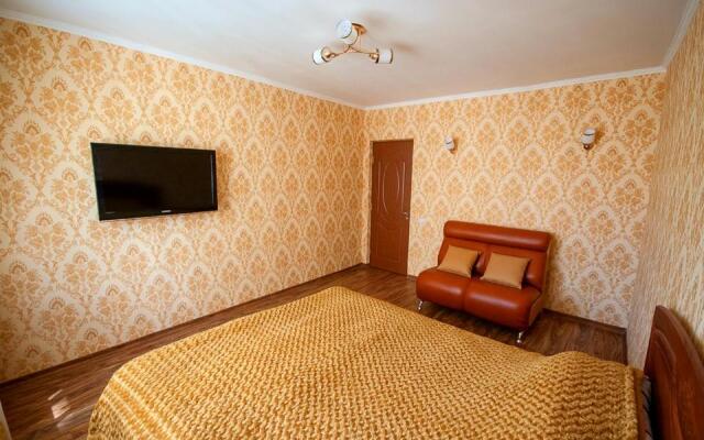 Cozy flat on Pushkin 33
