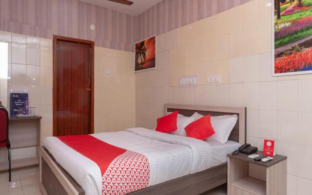 OYO 16596 Akash Inn Elite