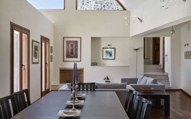Periscope Villa