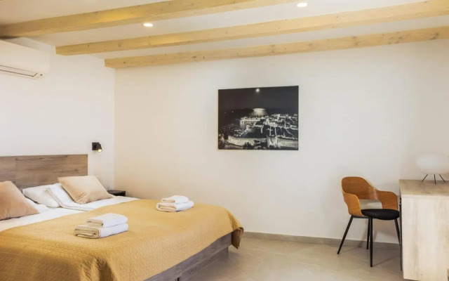 Stunning holiday house in the Old town by Irundo