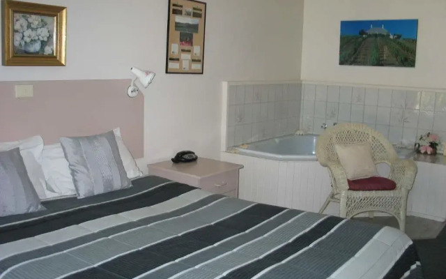 Balnarring Village Motor Inn