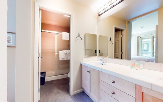 Mammoth Green 104 2 Bedrooms 2 Bathrooms Condo