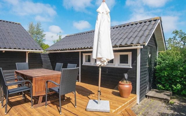 6 Person Holiday Home in Hemmet