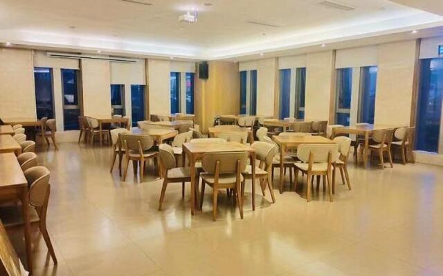 Ji Hotel (Hangzhou East Railway Station)
