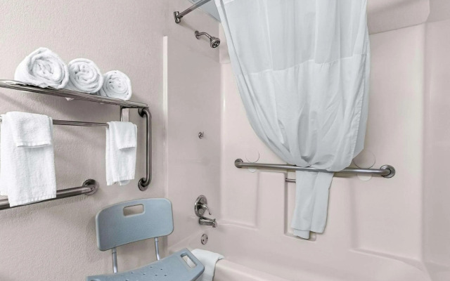 Quality Inn Jessup - Columbia South Near Fort Meade